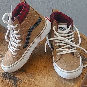 #38 Gently used, like new kids vans SK8  HI MTE 1 sneakers, size 13.0